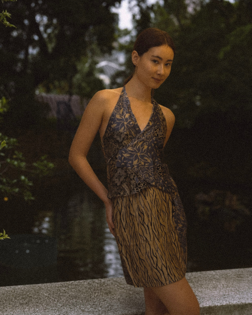RESTU SILK TOP & RESPATI SILK SKIRT